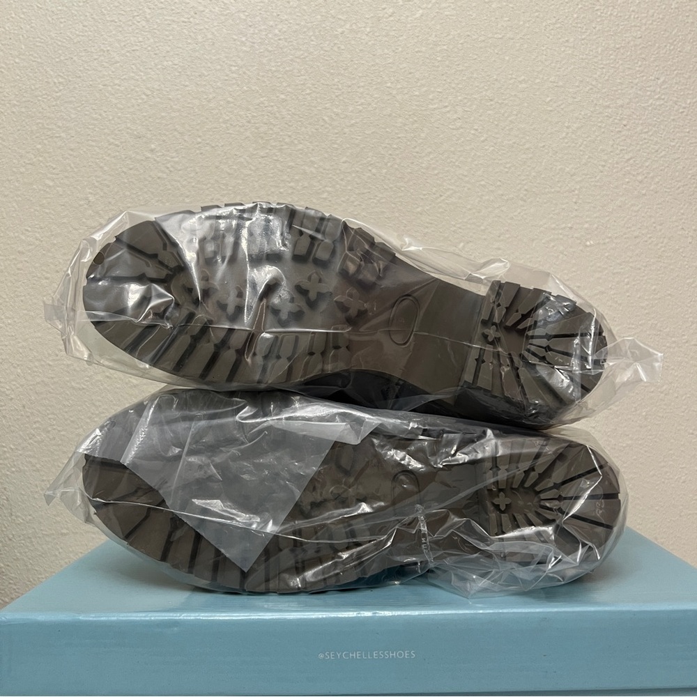 Seychelles Irresistible Combat Boots Gray Size 9M Chunky Heel New With Box - Picture 8 of 13